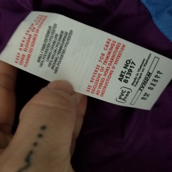 PUMA | full zip snap pocket puffer vest gilet - Picture 8 of 8